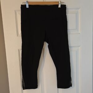 Lululemon Black Capri Legging